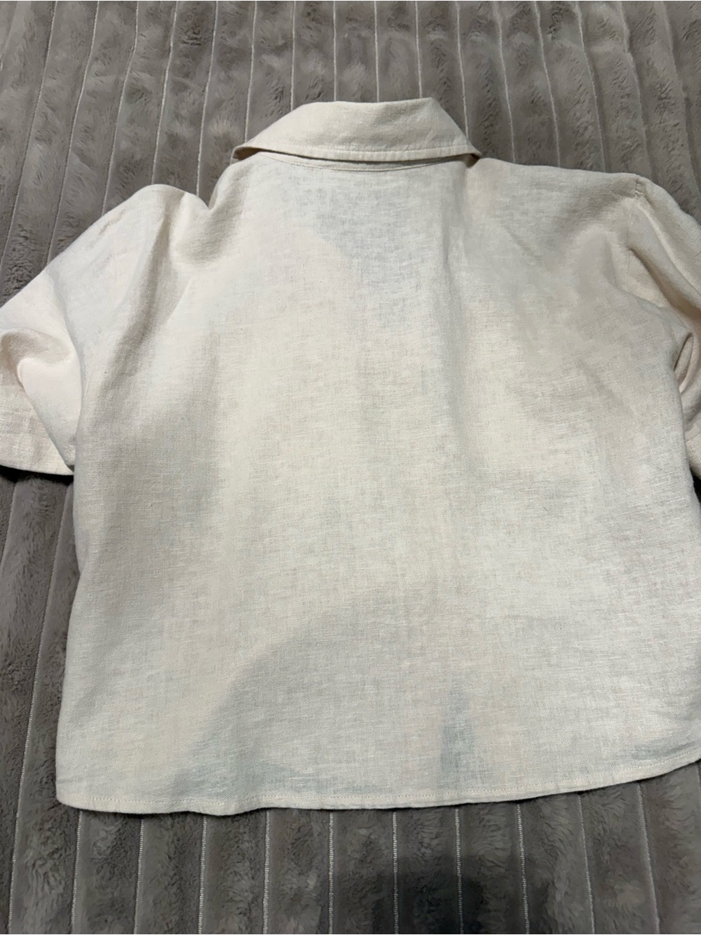 Michael Kors Beige Cropped Utility Shirt - Picture 6 of 7